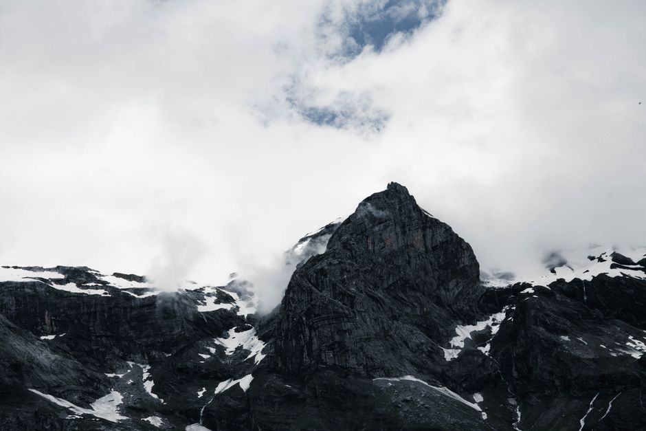 Mountain Stunning View Of Rugged Mountain Peaks And Clouds In Sixt Fer À Cheval, France. HD Wallpaper #3853